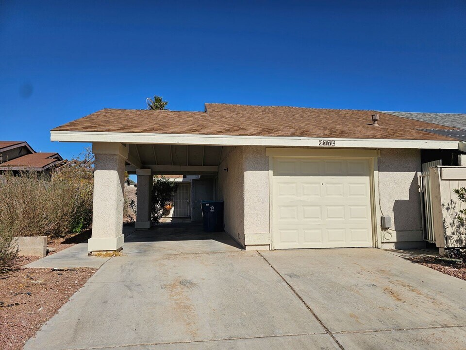 6772 Ledgewood Dr in Las Vegas, NV - Building Photo