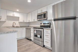 Chic, urban living awaits. in Phoenix, AZ - Building Photo