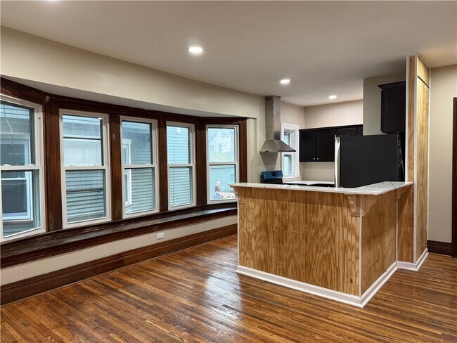 483 Alexander St in Rochester, NY - Building Photo - Building Photo