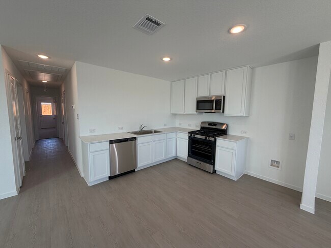 7518 India Star in San Antonio, TX - Building Photo - Building Photo