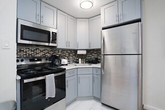 227 E 30th St in New York, NY - Building Photo - Building Photo