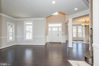 7408 Bethune St in Falls Church, VA - Building Photo - Building Photo