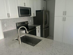 209 Foxtail Dr in Greenacres, FL - Building Photo - Building Photo