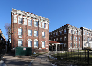 Asylum Gardens in Hartford, CT - Building Photo - Building Photo