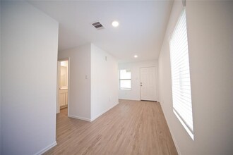 4114 Oakland Vw St in Baytown, TX - Building Photo - Building Photo