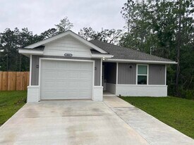 3021 N 36th Ave in Milton, FL - Building Photo