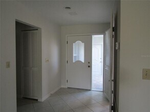 3010 Ringwood Meadow in Sarasota, FL - Building Photo - Building Photo