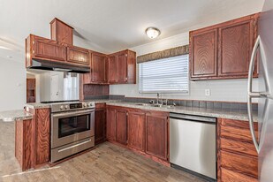 Valley Ridge in San Antonio, TX - Building Photo
