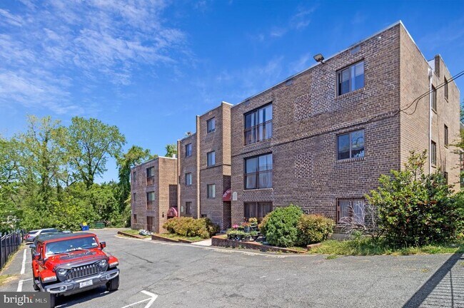 310 Atlantic St SE in Washington, DC - Building Photo - Building Photo