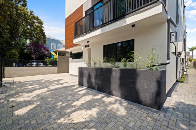 1840 Stoner Ave in Los Angeles, CA - Building Photo - Building Photo