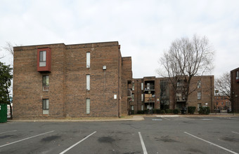 Benning Courts in Washington, DC - Building Photo - Building Photo