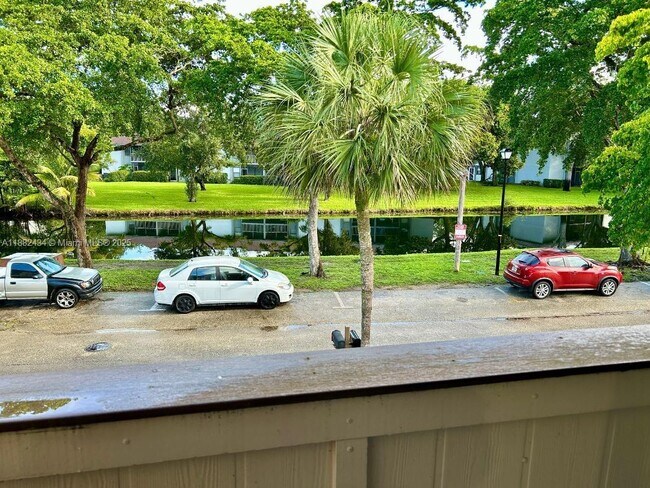 875 NW 80th Terrace in Plantation, FL - Building Photo - Building Photo