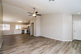 1741 W Desert Mountain Dr in Queen Creek, AZ - Building Photo - Building Photo