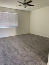 1353 W Kenny Thompson Ct in Hanford, CA - Building Photo - Building Photo