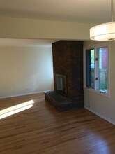 2502 Green Bay Rd in Highland Park, IL - Building Photo - Building Photo