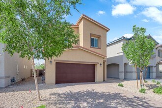 4747 Bluebird Clfs Ave in Las Vegas, NV - Foto de edificio - Building Photo