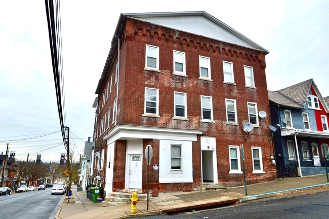 901 E 6th St in Bethlehem, PA - Building Photo - Building Photo