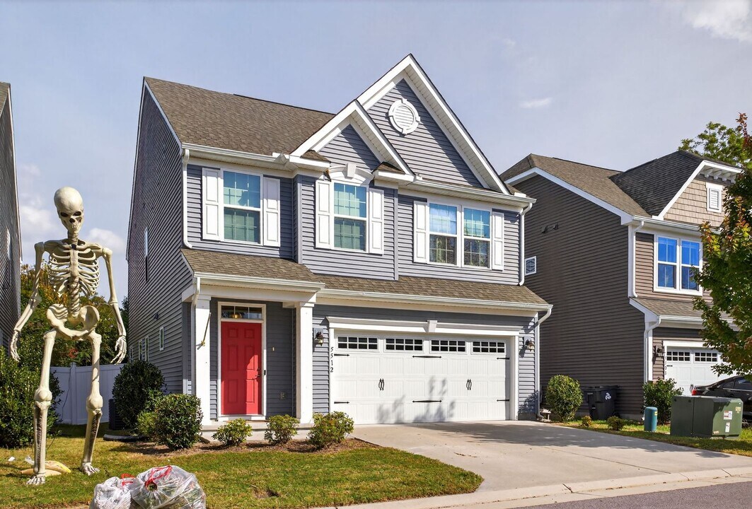 5512 Loneleaf Way in Virginia Beach, VA - Building Photo