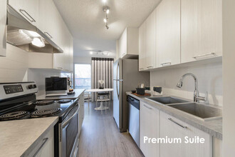 Ermineskin Place in Edmonton, AB - Building Photo - Building Photo