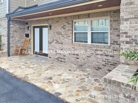 2405 Northfield Rd in Charlottesville, VA - Building Photo