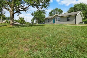 222 Mark Spitz Dr in Clarksville, TN - Building Photo - Building Photo