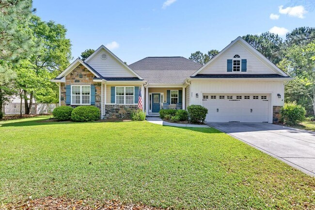 223 Royal Tern Dr in Sneads Ferry, NC - Building Photo - Building Photo