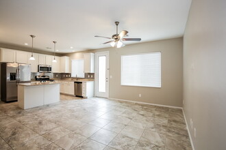 7369 Puddle Duck St in Las Vegas, NV - Building Photo - Building Photo