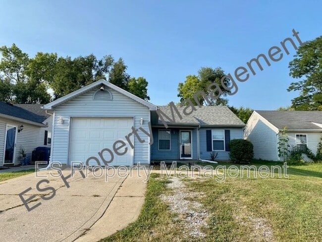 property at 4936 W Troy Ave