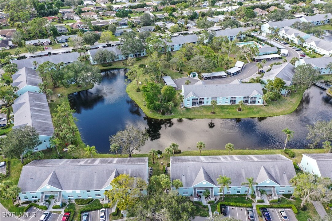 161 Wading Bird Cir in Naples, FL - Building Photo