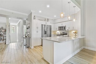 20131 Estero Gardens Cir in Estero, FL - Building Photo