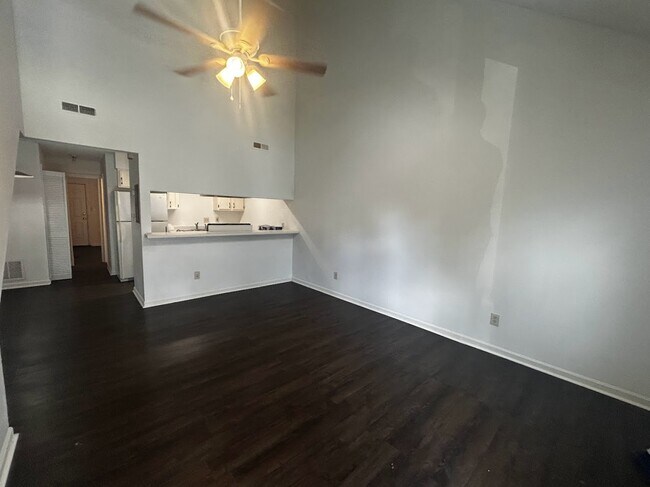 2387 Parrot Ln in Tallahassee, FL - Building Photo - Building Photo