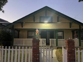 35 E 8th St, Unit #A in Tracy, CA - Building Photo