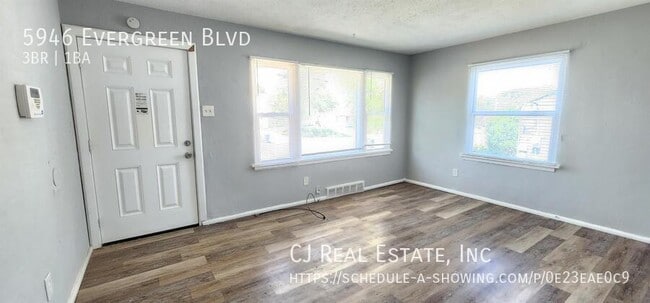 5946 Evergreen Blvd in Berkeley, MO - Building Photo - Building Photo
