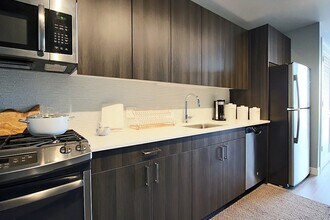 734 N Morgan St in Chicago, IL - Foto de edificio - Building Photo