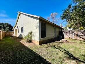 9303 Kempler Dr in Austin, TX - Building Photo - Building Photo