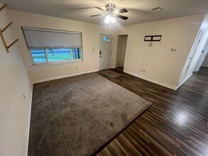 7870 Castlegate Dr in Pensacola, FL - Building Photo - Building Photo