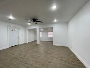 12616 Thonotosassa Rd in Thonotosassa, FL - Building Photo - Building Photo
