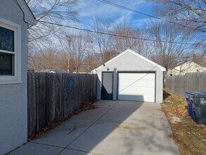 2137 3rd St E in St. Paul, MN - Building Photo - Building Photo