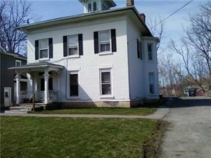 64 Bristol St in Canandaigua, NY - Building Photo