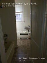 147 W Grattan St in Harrisonburg, VA - Building Photo - Building Photo