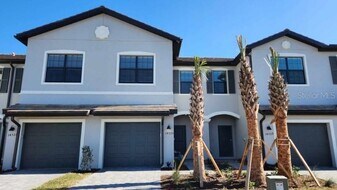 14725 Lyla Ter in Bradenton, FL - Building Photo