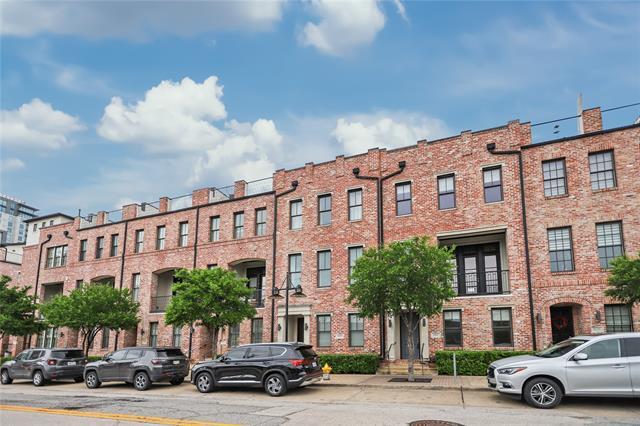 660 S Pearl Expy in Dallas, TX - Building Photo - Building Photo