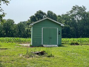 12091 Owens Chapel Rd in Springfield, TN - Building Photo - Building Photo