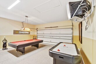 8000 Acadia Estates Ct in Kissimmee, FL - Foto de edificio - Building Photo