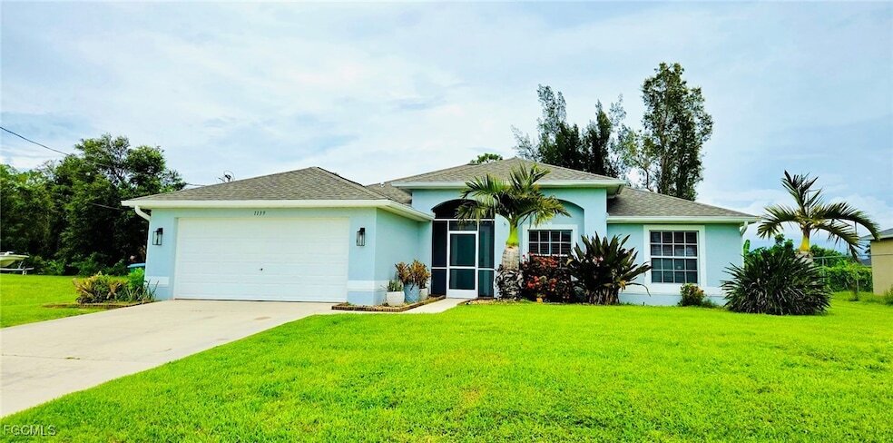 1139 SW 18th Ave in Cape Coral, FL - Building Photo