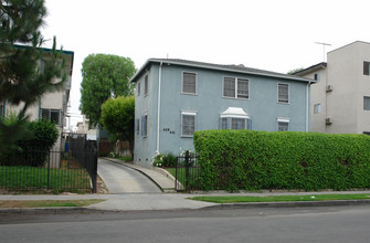 429 S Hoover St in Los Angeles, CA - Building Photo - Building Photo