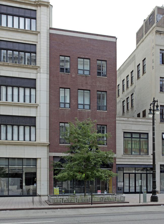 1424 Woodward Ave in Detroit, MI - Foto de edificio - Building Photo