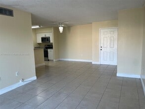 15221 SW 80th St in Miami, FL - Building Photo - Building Photo