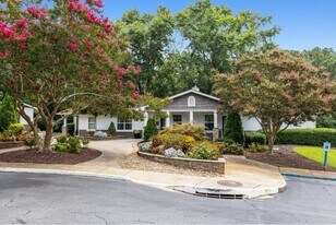 Chimneys of Greenville in Taylors, SC - Building Photo