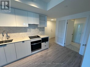 252-2252 Church St in Toronto, ON - Building Photo - Building Photo